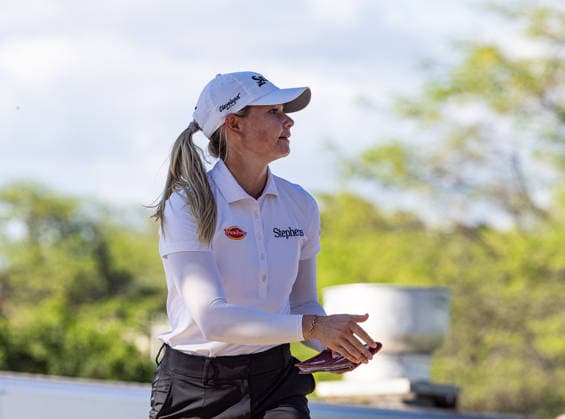 October 3, 2026, Honolulu, Hawaii, USA: BROOKE MATTHEWS walks into the clubhouse after completing all 18 holes of the 3rd round at the 2026 Lotte Championship at Hoakalei Country Club, Ewa Beach, Hawaii, USA. Honolulu USA - ZUMAm310 20261003_zsp_m310_048 Copyright: xElliotxMilesx