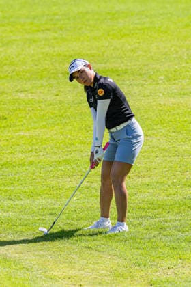 October 3, 2026, Honolulu, Hawaii, USA: JEENO THITIKUL prepares to make a chip shot from near the 7th green during Round 3 ofthe 2026 Lotte Championship at Hoakalei Country Club, Ewa Beach, Hawaii, USA. Honolulu USA - ZUMAm310 20261003_zsp_m310_040 Copyright: xElliotxMilesx