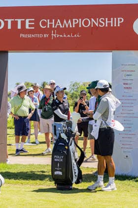 October 3, 2026, Honolulu, Hawaii, USA: JEENO THITIKUL, who is tied for first place coming into Round 3, enters the tee box at the 2026 Lotte Championship at Hoakalei Country Club, Ewa Beach, Hawaii, USA. Honolulu USA - ZUMAm310 20261003_zsp_m310_021 Copyright: xElliotxMilesx
