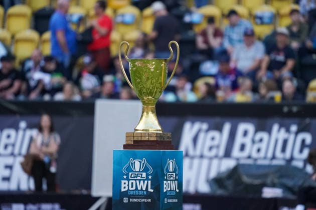 Pokal der GFL Dresden Monarchs vs. Potsdam Royals, American Football, German Football League, GFL Bowl, Saison 2026, 03.10.2026 Dresden Monarchs vs. Potsdam Royals, American Football, German Football League, GFL Bowl, Saison 2026, 03.10.2026 Dresden Copyright: xEibner-Pressefoto PiaxSchindlerx EP_PSR