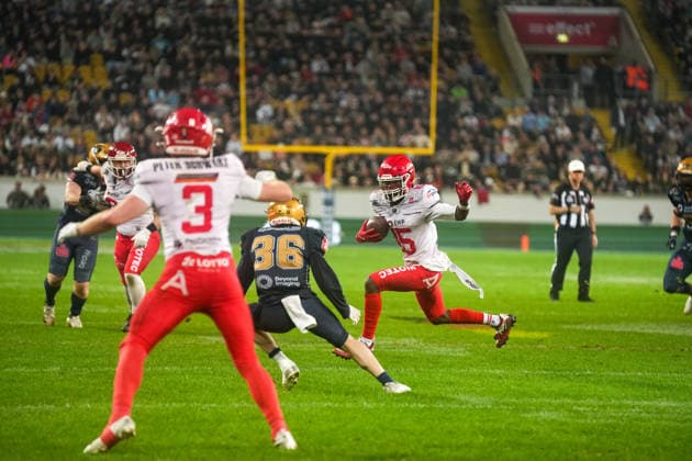 Keyshawn Smith (Potsdam Royals, 15) waehrend einer Offesnivaktion der Potsdamer Dresden Monarchs vs. Potsdam Royals, American Football, German Football League, GFL Bowl, Saison 2026, 03.10.2026 Dresden Monarchs vs. Potsdam Royals, American Football, German Football League, GFL Bowl, Saison 2026, 03.10.2026 Dresden Copyright: xEibner-Pressefoto PiaxSchindlerx EP_PSR
