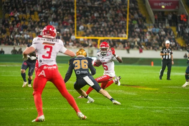 Keyshawn Smith (Potsdam Royals, 15) waehrend einer Offesnivaktion der Potsdamer Dresden Monarchs vs. Potsdam Royals, American Football, German Football League, GFL Bowl, Saison 2026, 03.10.2026 Dresden Monarchs vs. Potsdam Royals, American Football, German Football League, GFL Bowl, Saison 2026, 03.10.2026 Dresden Copyright: xEibner-Pressefoto PiaxSchindlerx EP_PSR
