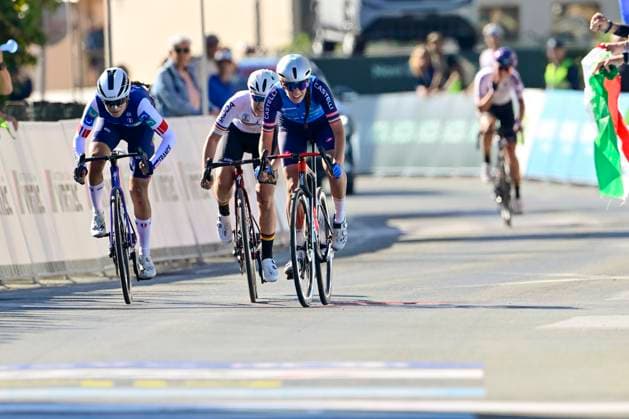 UEC 2026 Road European Championships Ljubljana 04 10 2026 LJUBLJANA, SLOVENIA - OCTOBER 04 : Ballan Azzurra (ITA) wins in front of Lestrade Morgane (FRA) during the Women Junior cycling road race at the 2026 UEC Road European Championships, an UCI Continental Championships cycling race of 66,3 km with start and finish in Sencur on October 4, 2026 in Ljubljana, Slovenia, 04 10 2026 Ljubljana Slovenia  Copyright: xJanxDexMeuleneirx