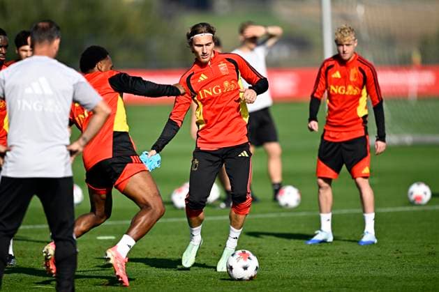 France v Belgium - UEFA Nations League 2026 Media Activities 04 10 2026 TUBIZE, BELGIUM - OCTOBER 04 : Godts Mika forward of Belgium and Openda Lois forward of Belgium pictured during a training session ahead of the UEFA Nations League tournament league phase matchday 4 group A1 match between France and Belgium on October 4, 2026 in Tubize, Belgium, 04 10 2026 Tubize Belgium  Copyright: xTomasxSiskx