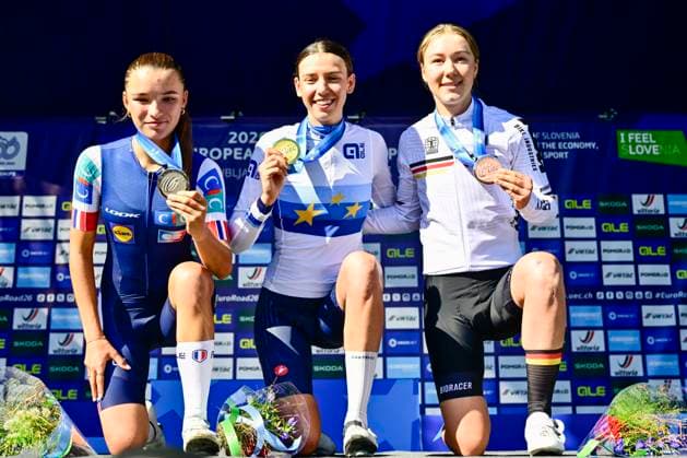UEC 2026 Road European Championships Ljubljana 04 10 2026 LJUBLJANA, SLOVENIA - OCTOBER 04 : Lestrade Morgane (FRA) , Ballan Azzurra (ITA) and Dworatzek Klara (DEU) pictured during the podium ceremony after the Women Junior cycling road race at the 2026 UEC Road European Championships, an UCI Continental Championships cycling race of 66,3 km with start and finish in Sencur on October 4, 2026 in Ljubljana, Slovenia, 04 10 2026 Ljubljana Slovenia  Copyright: xJanxDexMeuleneirx