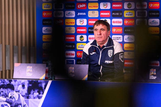 261004 Head coach Gheorghe Hagi of the Romanian men s national football team at a press conference, PK, Pressekonferenz on October 4, 2026 in Bucharest. Photo: Ludvig Thunman BILDBYRAN kod LT LT0825 fotboll football soccer fotball nations league uefa nations league presskonferens press conference rumänien romania bbeng fotboll football soccer fotball nations league uefa nations league presskonferens press conference rumänien romania bbeng Copyright: LUDVIGxTHUNMAN BB261004LT006