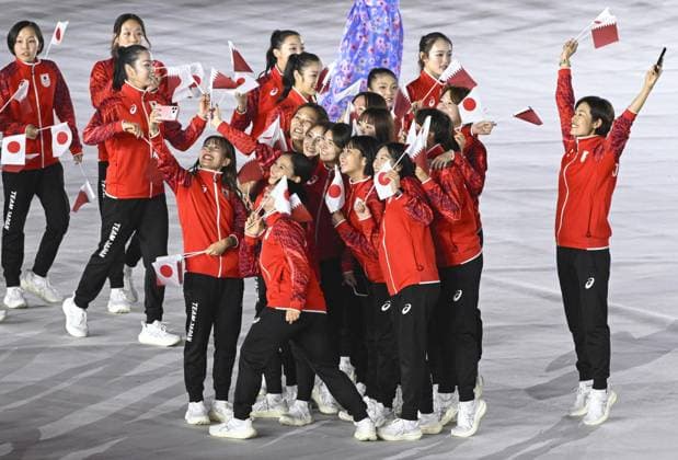 Aichi-Nagoya Asian Games: Closing ceremony Japanese athletes pose for a photo during the closing ceremony of the Aichi-Nagoya Asian Games at Mizuho Park Athletic Stadium in Nagoya, central Japan, on Oct. 4, 2026.  A14AA0005629990P