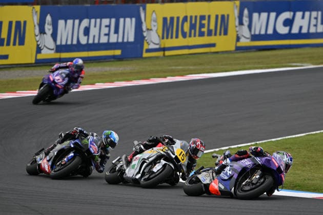 MOTO - MOTO GP - GRAND PRIX OF JAPAN 2026 43 MILLER Jack (aus), Prima Pramac Yamaha MotoGP, Yamaha YZR-M1, action with 15 CHANTRA Somkiat (tha), Honda HRC Castrol, Honda RC213V during the 2026 MotoGP Motul Grand Prix of Japan on the Twin Ring Motegi Circuit from October 2 to 4th, At Motegi, Japan - MotegiJapan  Copyright: xGIGIxSOLDANOx
