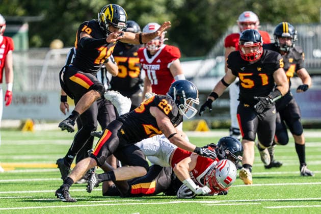 AMERICAN FOOTBALL - IFAF EC, AUT vs BEL SALZBURG,AUSTRIA,04.OCT.26 - AMERICAN FOOTBALL - IFAF European Championship, EM, Europameisterschaft Austria vs Belgium. Image shows both teams.  GEPAxpictures xJulioxArellano