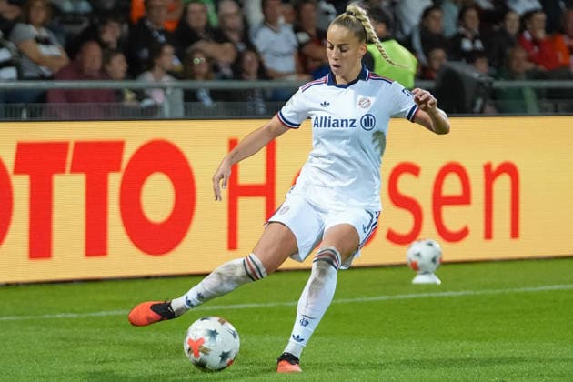 Deutschland: Fußball Google Pixel Frauen-Bundesliga 2026 2027, 6. Spieltag - SV Eintracht Frankfurt vs FC Bayern München - Am Brentanobad (Frankfurt): Giulia Gwinn (FCB, 7) am Ball Copyright: xTobiasxWentzellx