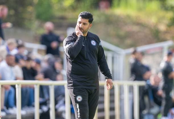 Fußball, Herren, Saison 2026 2027, COSY-WASCH Landespokal Berlin (3. Runde), SV Tasmania - VSG Altglienicke, Trainer Pardis Fardjad-Azad (SV Tasmania Berlin), 04.10.2026, Copyright: xMatthiasxKochx