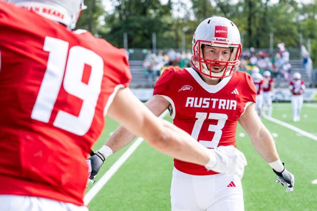 AMERICAN FOOTBALL - IFAF EC, AUT vs BEL SALZBURG,AUSTRIA,04.OCT.26 - AMERICAN FOOTBALL - IFAF European Championship, EM, Europameisterschaft Austria vs Belgium. Image shows Daniel Holzmann (AUT).  GEPAxpictures xJulioxArellano