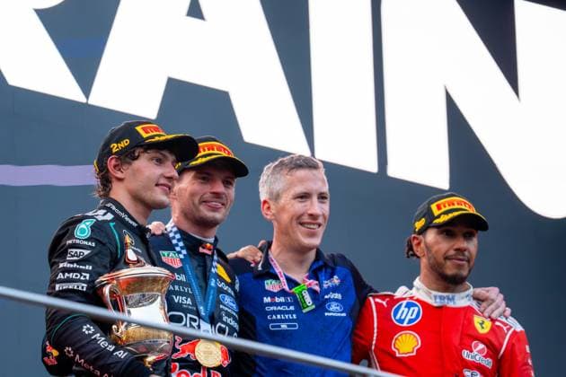 October 4, 2026, Kuala Lumpur, Malaysia: Andrea Kimi Antonelli (ITA) (Mercedes-AMG Petronas F1 Team), Max Verstappen (NLD) (Oracle Red Bull Racing) and Lewis Hamilton (GBR) (Scuderia Ferrari HP) on the podium after the race of the Formula 1 Bahrain Grand Prix In Malaysia 2026 at the Sepang International Circuit. F1 2026: (Podium) Bahrain Grand Prix In Malaysia, Kuala Lumpur 04 Oct 2026  - ZUMAs197 20261004_aaa_s197_023 Copyright: xLucaxMartinix