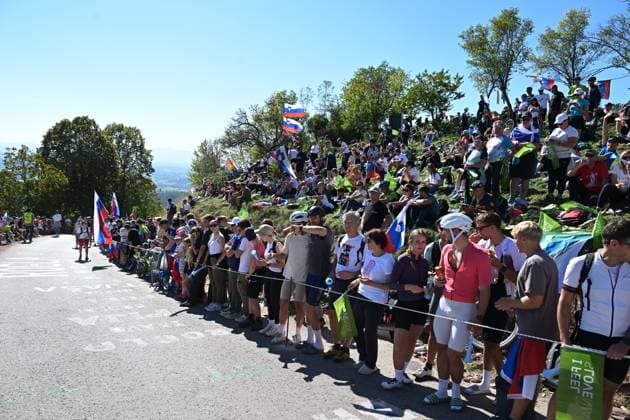 Cycling fans pictured during the elite men Road Race race (196,2 km) at the cycling UEC Road European Championships, in Ljubljana, Slovenia Sunday 4 October 2026. The UEC Road European Championships are taking place from 02 to 07 October in Ljubljana, Slovenia. DAVIDxPINTENS  x188697657x
