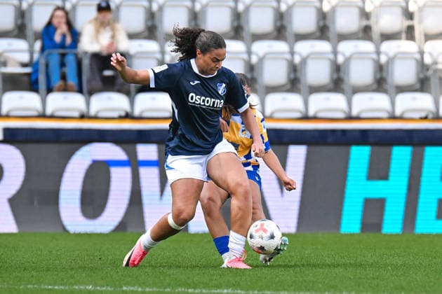 Fußball I Frauen I Saison 2026-2027 I 2. Bundesliga I 8. Spieltag I FC Carl Zeiss Jena - SC Sand I 04.10.2026 Melissa Ugochukwu (7, SC Sand) Jena Ernst-Abbe-Sportfeld, ad hoc Arena Thüringen Deutschland Copyright: xLobeca InesxHähnelx