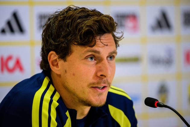 261004 Victor Lindelöf of the Swedish men s national football team at a press conference, PK, Pressekonferenz on October 4, 2026 in Bucharest. Photo: Ludvig Thunman BILDBYRAN kod LT LT0827 fotboll football soccer fotball nations league uefa nations league presskonferens press conference sverige sweden sverige a bbeng fotboll football soccer fotball nations league uefa nations league presskonferens press conference sverige sweden sverige a bbeng Copyright: LUDVIGxTHUNMAN BB261004LT084