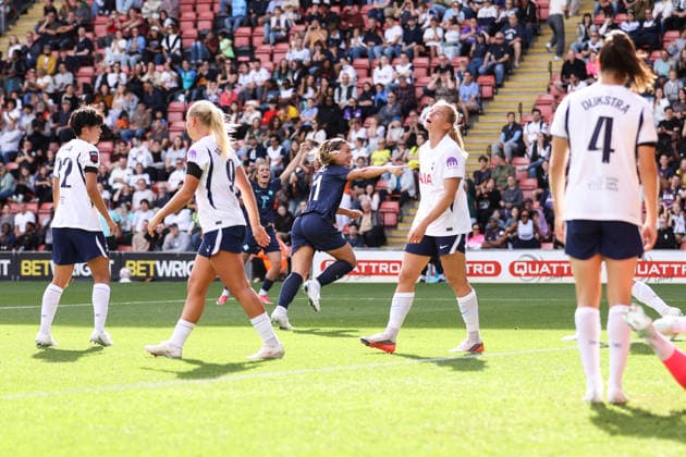 Tottenham Hotspur v London City Lionesses 04 October 2026, London - Women s Super League - Tottenham Hotspur v London City Lionesses - Alexia Putellas of London City Lionesses celebrates their third goal - Photo: Jacques Feeney Offside. London UK Copyright: xJacquesxFeeneyx xOffsidexOffside