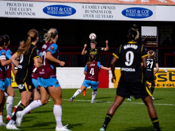 Barclays Women™s Super League match between West Ham United Women and Chelsea Women LONDON, ENGLAND - OCTOBER 4: Sjoeke Nusken of Chelsea during the Barclays Women™s Super League match between West Ham United Women and Chelsea Women at Chigwell Construction Stadium on October 4, 2026 in London, England London United Kingdom Copyright: xNinaxFarooqix