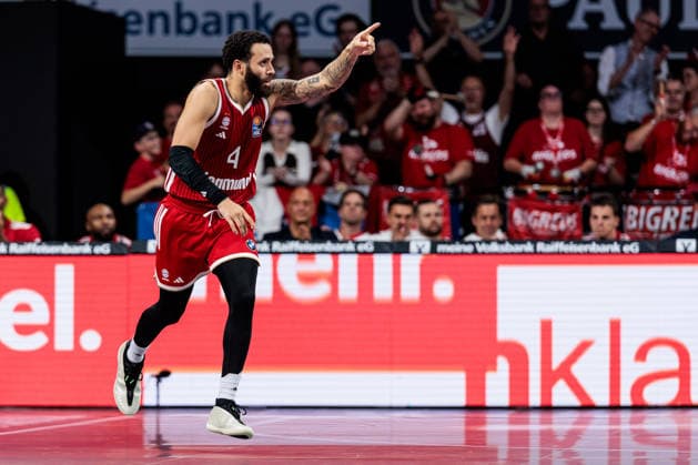 easyCredit Basketball Bundesliga: FC Bayern München - EWE Baskets Oldenburg; 04.10.2026 Duane Washington (FC Bayern München, 4) jubelt easyCredit Basketball Bundesliga: FC Bayern München - EWE Baskets Oldenburg, München, BMW Park am 04.10.2026 Copyright: xBEAUTIFULxSPORTS Wunderlx