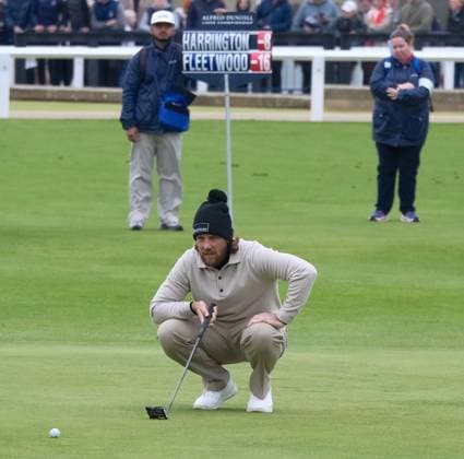 UK: The Alfred Dunhill Links Championship at The Old Course, St Andrews, Scotland on 04 October 2026: Pictured: Tommy Fleetwood (England) lines up his birdie putt on the 18th green during the final round of the Alfred Dunhill Links Championship 2026 at the Old Course, St Andrews St Andrews The Old Course Fife Scotland Copyright: xAlexxToddx
