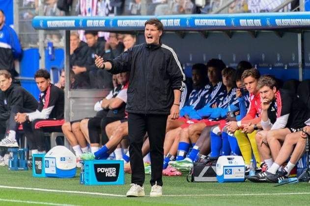 Trainer Merlin Polzin ( HSV ) ( Kopenhagen ) Deutschland , Hamburg , Volksparkstadion , Fussball , 1. Bundesliga , Test , Hamburger SV - FC Kopenhagen