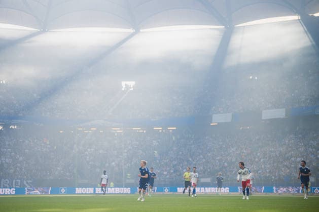 Testspiel: Hamburger SV vs. FC Kopenhagen, 04.10.2026 Das Volksparkstadion im Nebelmeer; Fußball, Testspiel: Hamburger SV vs. FC Kopenhagen am 04.10.2026 im Volksparkstadion, Hamburg DFL REGULATIONS PROHIBIT ANY USE OF PHOTOGRAPHS AS IMAGE SEQUENCES AND OR QUASI-VIDEO. Copyright: xBEAUTIFULxSPORTS Tonhäuserx