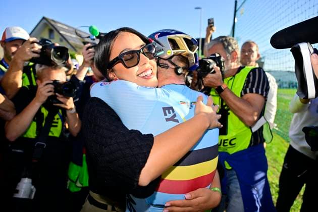 UEC 2026 Road European Championships Ljubljana 04 10 2026 LJUBLJANA, SLOVENIA - OCTOBER 04 : Evenepoel Remco (BEL) celebrates the victory with his wife Oumi during the Men Elite cycling road race at the 2026 UEC Road European Championships Ljubljana, an UCI Continental Championships cycling race of 196,3 km with start in Ljubljana and finish in Sencur on October 4, 2026 in Ljubljana, Slovenia, 04 10 2026 Ljubljana Slovenia  Copyright: xJanxDexMeuleneirx