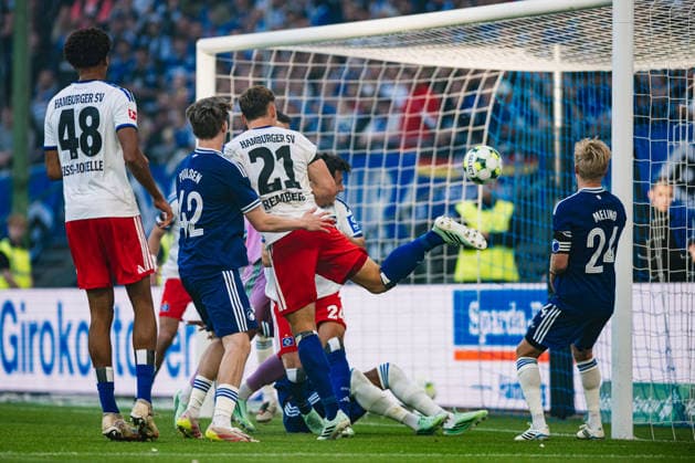 Testspiel: Hamburger SV vs. FC Kopenhagen, 04.10.2026 TOR, JUBEL durch Nicolai Remberg (Hamburger SV, 21) zum 2:0; Fußball, Testspiel: Hamburger SV vs. FC Kopenhagen am 04.10.2026 im Volksparkstadion, Hamburg DFL REGULATIONS PROHIBIT ANY USE OF PHOTOGRAPHS AS IMAGE SEQUENCES AND OR QUASI-VIDEO. Copyright: xBEAUTIFULxSPORTS Tonhäuserx