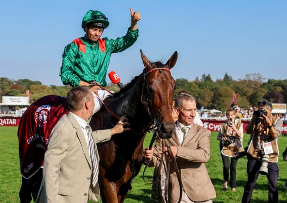 HORSE RACING 2026: Qatar Prix De LÃ¢â‚¬â ¢Arc De Triomphe Day Longchamp OCT 04 October 4, 2026, Paris, USA: Daryz (1) ridden by Mickael Barzalona wins the Qatar Prix de lÃ¢â‚¬â ¢arc de Triomphe (Group 1) at Longchamp Racecourse in Paris, France on October 4, 2026. Sandra Scherning Eclipse Sportswire CSM(Credit Image: Â Sandra Scherning Cal Media) Paris USA EDITORIAL USE ONLY Copyright: xx ZUMA-20261004_faf_cs17_087.jpg SandraxScherningx csmphotothree530748