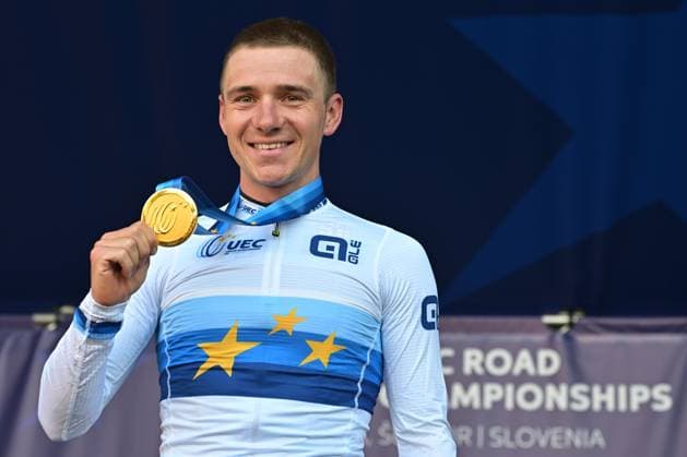 Belgium s Remco Evenepoel celebrates on the podium after winning the elite men Road Race race (196,2 km) at the cycling UEC Road European Championships, in Ljubljana, Slovenia Sunday 4 October 2026. The UEC Road European Championships are taking place from 02 to 07 October in Ljubljana, Slovenia. DAVIDxPINTENS  x188709207x