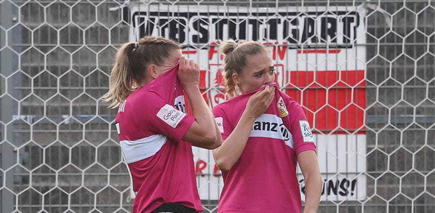 Stuttgart , Google Pixel Frauen-Bundesliga VfB Stuttgart vs. Union Berlin , von links: Greta Stegemann Janina Hechler ( VfB )