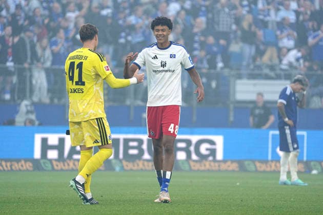 Foto : Siegesjubel bei Bilal YALCINKAYA und links ... Torhüter Fernando DICKES ( HSV ) Fussball Bundesliga , Freundschaftsspiel am So. 04.10.2026 Hamburger SV - FC Kopenhagen
