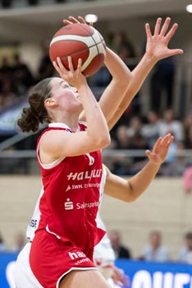 Toyota DBBL 2026 2027 - HalFit Lions vs.TK Hannover Halle Saale, Deutschland 04.Oktober 2026: Im Bild:Nicole Brochlitz (Halle) Halle Saale swh.Arena Sachsen-Anhalt Deutschland