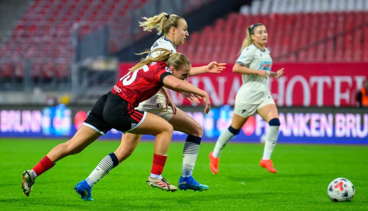 04.10.2026 - Fussball - Saison 2026 2027 - 1. Google Pixel Frauen Bundesliga - 06. Spieltag: 1. FC Nürnberg FCN ( Club Clubfrauen ) - TSG 1899 Hoffenheim - Sportfoto Zink - xwoxzix - Emöke Emoeke Papai (15, 1. FC Nürnberg FCN ) Vanessa Diehm (6, TSG Hoffenheim )