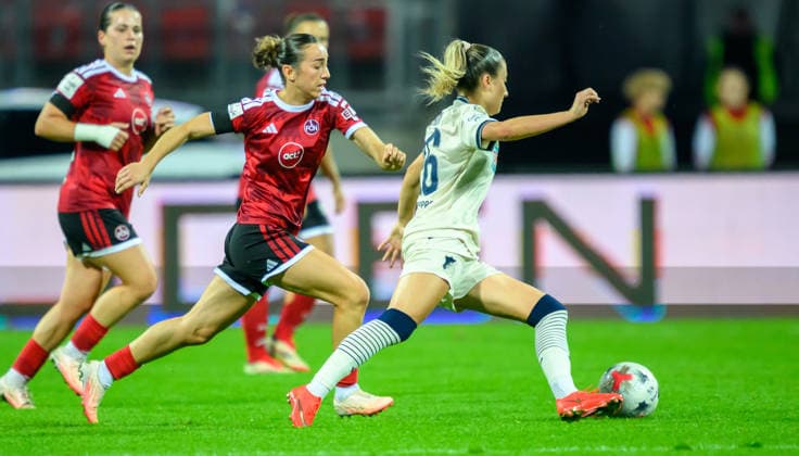 04.10.2026 - Fussball - Saison 2026 2027 - 1. Google Pixel Frauen Bundesliga - 06. Spieltag: 1. FC Nürnberg FCN ( Club Clubfrauen ) - TSG 1899 Hoffenheim - Sportfoto Zink - xwoxzix - Lara Meroni (11, 1. FC Nürnberg FCN ) Janna Grimm (26, TSG Hoffenheim )