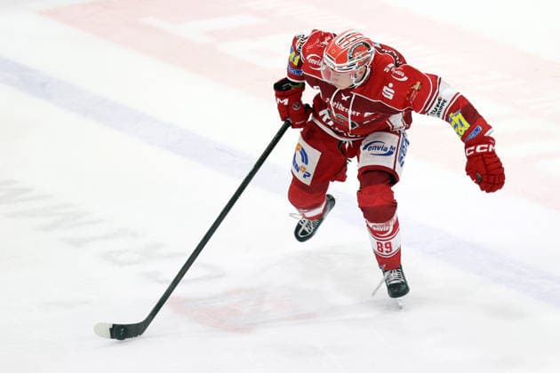 Sahnpark Crimmitschau 04.10.2026 Saison 2026 27 Eishockey 2. Bundesliga Hauptrunde Spiel 6 Kunsteisstadion Sachsen Sachsenderby Derby Eispiraten Eispiraten - Lausitzer Füchse Sebastian Streu EPC Crimmitschau Sachsen Germany
