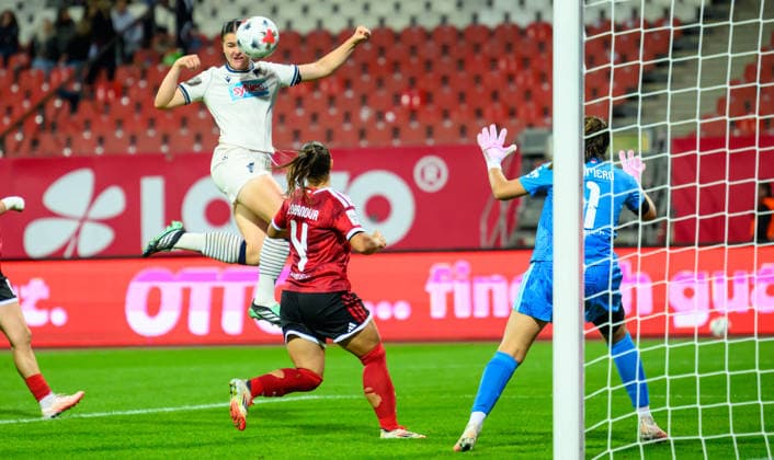 04.10.2026 - Fussball - Saison 2026 2027 - 1. Google Pixel Frauen Bundesliga - 06. Spieltag: 1. FC Nürnberg FCN ( Club Clubfrauen ) - TSG 1899 Hoffenheim - Sportfoto Zink - xwoxzix - Svenja Julia Fölmli (19, TSG Hoffenheim ) erzielt Treffer Tor Torschuß zum 1:1 gegen Alexsandra Lobanova (4, 1. FC Nürnberg FCN ) Lourdes Carmen Romero Grzondziel (1, 1. FC Nürnberg FCN )