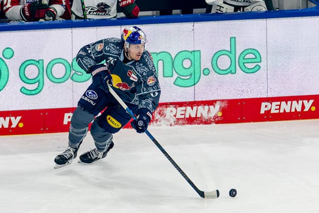 Maximilian Daubner (EHC Red Bull Muenchen, 70) GER, EHC Red Bull Muenchen vs. Augsburger Panther, DEL, Saison 2026 2027, 6. Spieltag, 04.10.2026. Foto: HMB Media Franz Feiner Copyright: HMBxMedia FranzxFeiner
