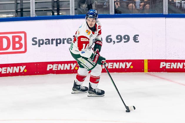 Donald D.J. Busdeker (Augsburger Panther, 14) GER, EHC Red Bull Muenchen vs. Augsburger Panther, DEL, Saison 2026 2027, 6. Spieltag, 04.10.2026. Foto: HMB Media Franz Feiner Copyright: HMBxMedia FranzxFeiner