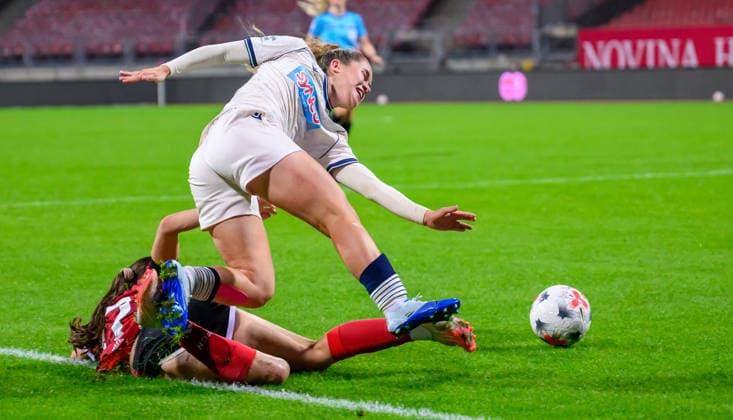 04.10.2026 - Fussball - Saison 2026 2027 - 1. Google Pixel Frauen Bundesliga - 06. Spieltag: 1. FC Nürnberg FCN ( Club Clubfrauen ) - TSG 1899 Hoffenheim - Sportfoto Zink - xwoxzix - Marie Bleil (17, 1. FC Nürnberg FCN ) Laia Martret Jimenez (21, TSG Hoffenheim )