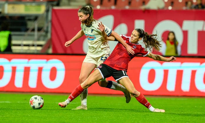 04.10.2026 - Fussball - Saison 2026 2027 - 1. Google Pixel Frauen Bundesliga - 06. Spieltag: 1. FC Nürnberg FCN ( Club Clubfrauen ) - TSG 1899 Hoffenheim - Sportfoto Zink - xwoxzix - Chiara Marie Hahn (23, TSG Hoffenheim ) Marie Bleil (17, 1. FC Nürnberg FCN )