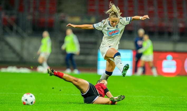 04.10.2026 - Fussball - Saison 2026 2027 - 1. Google Pixel Frauen Bundesliga - 06. Spieltag: 1. FC Nürnberg FCN ( Club Clubfrauen ) - TSG 1899 Hoffenheim - Sportfoto Zink - xwoxzix - Laura Miller (9, 1. FC Nürnberg FCN ) Laura Gloning (20, TSG Hoffenheim )
