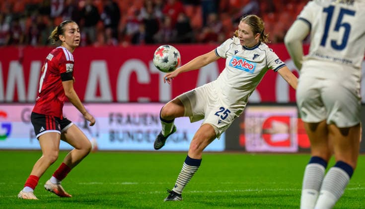 04.10.2026 - Fussball - Saison 2026 2027 - 1. Google Pixel Frauen Bundesliga - 06. Spieltag: 1. FC Nürnberg FCN ( Club Clubfrauen ) - TSG 1899 Hoffenheim - Sportfoto Zink - xwoxzix - Jonna van de Velde (25, TSG Hoffenheim ) erzielt Treffer Tor Torschuß zum 1:2 -