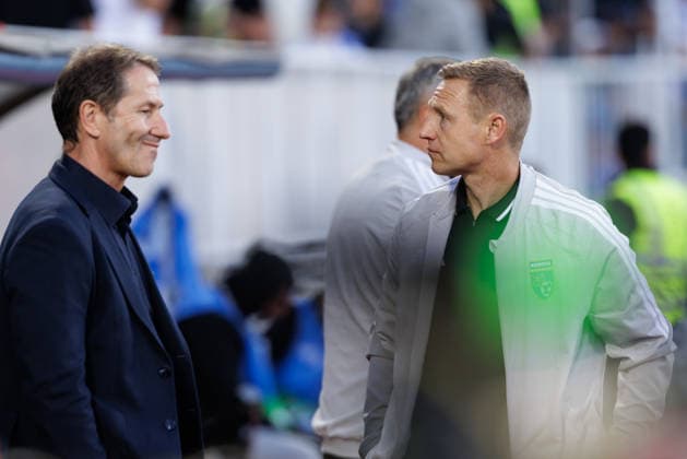 SOCCER - NL, KOS vs AUT PRISTINA,KOSOVO,04.OCT.26 - SOCCER - UEFA Nations League, OEFB international match, Länderspiel, Nationalmannschaft Kosovo vs Austria. Image shows head coach Franco Foda and assistant coach Robert Ibertsberger (KOS).  GEPAxpictures xArminxRauthner