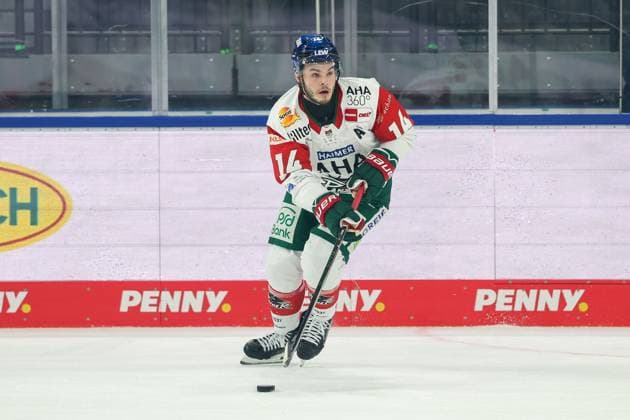 D.J. Busdeker 14 (Augsburger Panther), EHC Red Bull Muenchen vs. Augsburger Panther, 6. Spieltag, Eishockey, Penny-DEL, 03.10.2026 Muenchen Bayern Deutschland