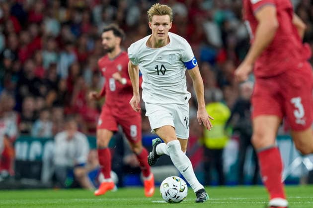 Soccer, Nations League: Portugal vs. Norway, Nations League Porto, Portugal 20261004 Norway s Martin Odegaard during the international soccer match between Portugal and Norway in the Nations League at Estadio do Dragão. Photo: Lise Aserud, NTB, Porto, Portugal. EDITORIAL USE ONLY. RESTRICTED USE FOR BETTING COMPANIES.  Copyright: xLisexAserudxx xNTBx