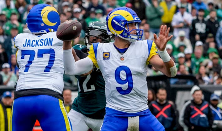 NFL, American Football Herren, USA 2026: Rams Vs Eagles OCT 04 October 4, 2026, Philadelphia, Pa, USA: Oct 4, 2026; Philadelphia, PA, USA; Los Angeles Rams quarterback Matthew Stafford (9) throws a pass at Lincoln Financial Field. Mandatory Credit: Scott Serio-Cal Media(Credit Image: Scott Serio Cal Sport Media) Philadelphia Pa USA EDITORIAL USE ONLY Copyright: xx ZUMA-20261004_faf_cs17_165.jpg ScottxSeriox csmphotothree530987
