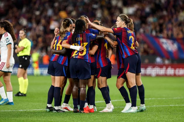 October 4, 2026, Barcelona, Barcelona, Spain: Ewa Pajor of FC Barcelona, Barca celebrates after scoring her team s sixth goal with teammates during the Spanish Women league, Liga F, football match played between FC Barcelona and Real Madrid CF at Spotify Camp Nou Stadium on October 04, 2026 in Barcelona, Spain. Barcelona Spain - ZUMAa181 20261004_zaa_a181_111 Copyright: xJavierxBorregox