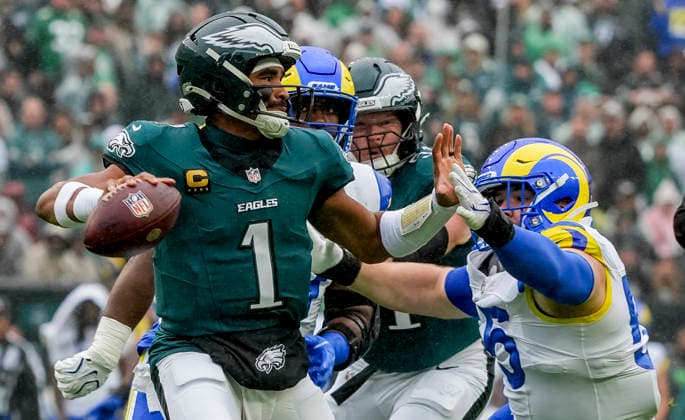 October 4, 2026, Philadelphia, Pa, USA: Oct 4, 2026; Philadelphia, PA, USA; Philadelphia Eagles quarterback Jalen Hurts (1) throws a pass under pressure at Lincoln Financial Field. Mandatory Credit: -Cal Media Philadelphia USA - ZUMAcs17 20261004_faf_cs17_153 Copyright: xScottxSeriox