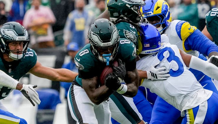 October 4, 2026, Philadelphia, Pa, USA: Oct 4, 2026; Philadelphia, PA, USA; Philadelphia Eagles running back Tank Bigsby (8) runs the ball for a gain at Lincoln Financial Field. Mandatory Credit: -Cal Media Philadelphia USA - ZUMAcs17 20261004_faf_cs17_156 Copyright: xScottxSeriox